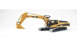 Bruder Pellet Cater A Chenilles