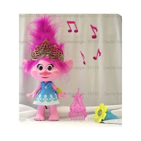 Hasbro Trolls Poppy Chantante